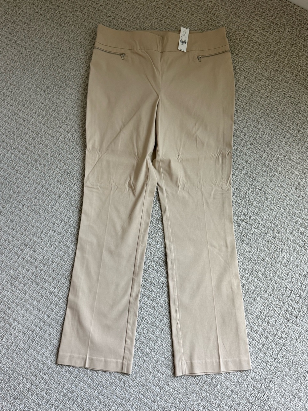New York & Company Straight-Leg Pants in Khaki